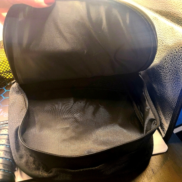 JoncAye Pickleball Paddle Racket with Balls and Bag - Picture 6 of 6